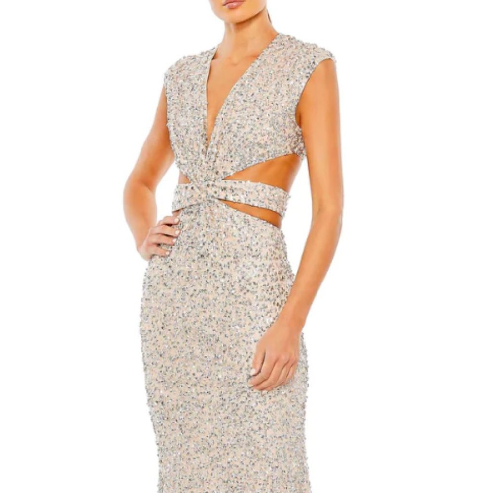 MAC DUGGAL 10109 SEQUIN CUTOUT PLUNGE NECK TRUMPET NUDE/SILVER GOWN sz 2